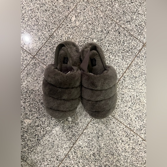 UGG authentic, real fur, soft on touch - Picture 10 of 10